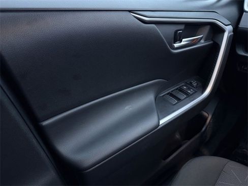 Used 2024 Toyota RAV4 XLE image 31