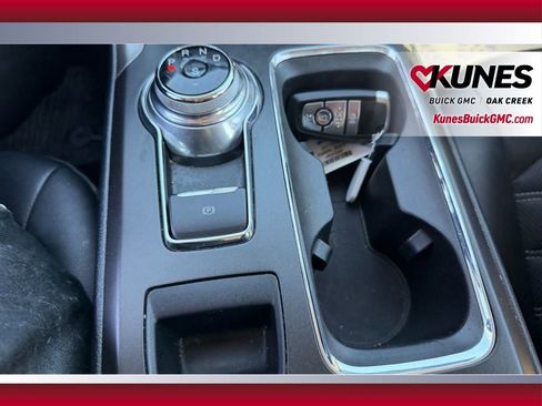 Used 2017 Ford Fusion SE w/ Equipment Group 201A image 20