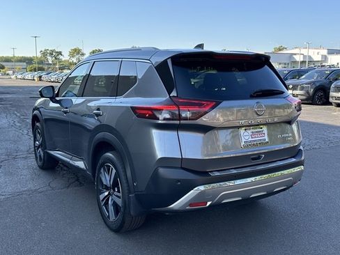 Used 2023 Nissan Rogue Platinum w/ Platinum Premium Package image 6
