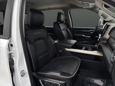 Used 2022 RAM 1500 Laramie image 32