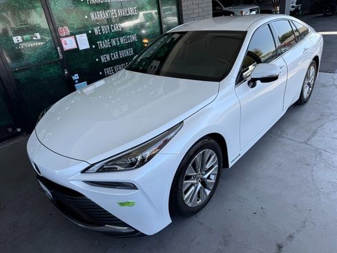 Used 2023 Toyota Mirai XLE w/ Advanced Technology Package image 2