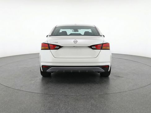 Used 2025 Nissan Altima 2.5 SV FWD image 7