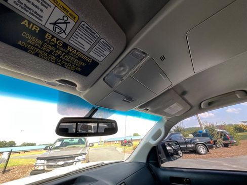 Used 2010 Toyota Tundra 4x4 Double Cab image 36