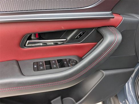 Certified 2025 MAZDA CX-70 3.3 Turbo S w/ Premium Package image 11