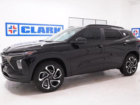 New 2026 Chevrolet Trax RS w/ Driver Confidence Package FWD image 10