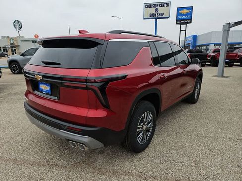 Used 2026 Chevrolet Traverse LT w/ Driver Confidence Package FWD image 8