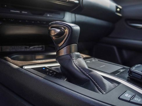 Used 2021 Lexus UX 250h w/ Premium Package AWD/4WD image 26