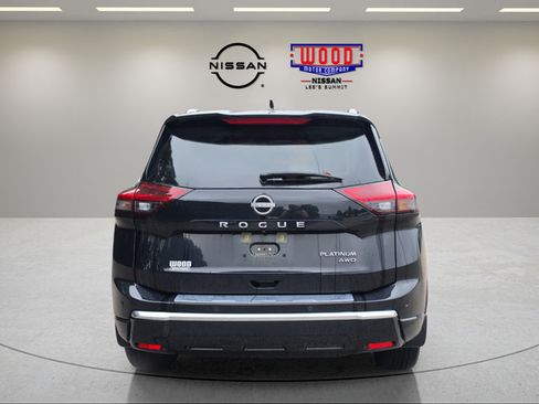 Used 2024 Nissan Rogue Platinum w/ Platinum Premium Package AWD/4WD image 3