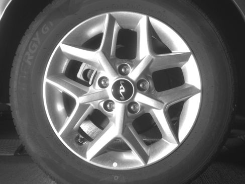 Used 2025 Kia Soul LX w/ LX Technology Package FWD image 15