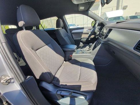 Used 2021 Volkswagen Atlas Cross Sport S image 25