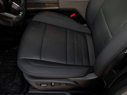 Used 2024 GMC Hummer EV 2X image 31