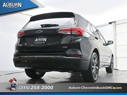 Used 2023 Chevrolet Equinox RS AWD/4WD image 23