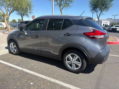 Certified 2018 Nissan Kicks S FWD image 5