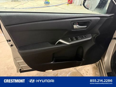Used 2016 Toyota Camry LE image 21