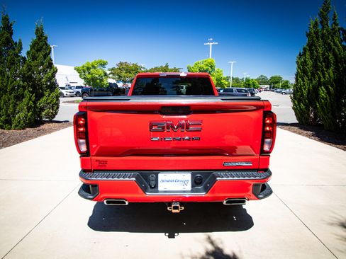 Used 2021 GMC Sierra 1500 Elevation w/ X31 Off-Road Package AWD/4WD image 9