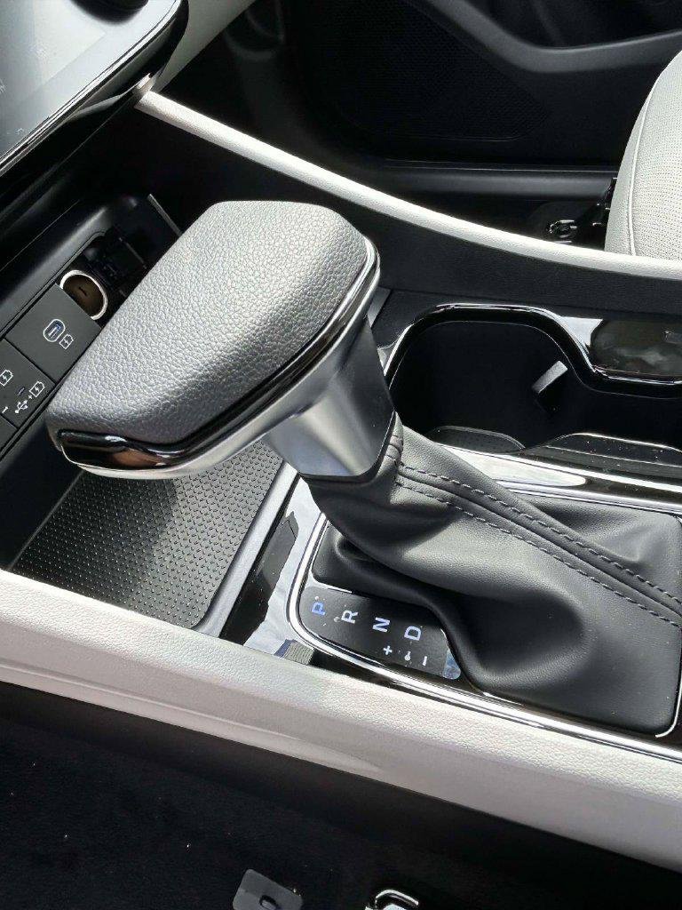 New 2026 Hyundai Tucson Limited FWD image 47