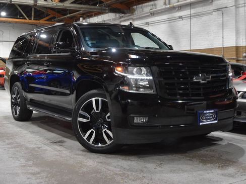 Used 2019 Chevrolet Suburban LT AWD/4WD image 2