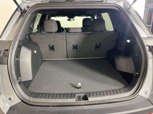 New 2026 Chevrolet Equinox LT FWD image 19