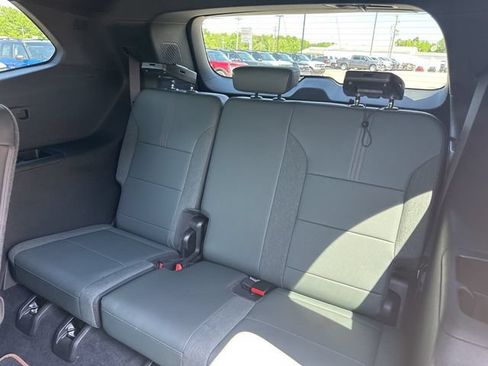 Used 2025 GMC Acadia AT4 AWD/4WD image 26