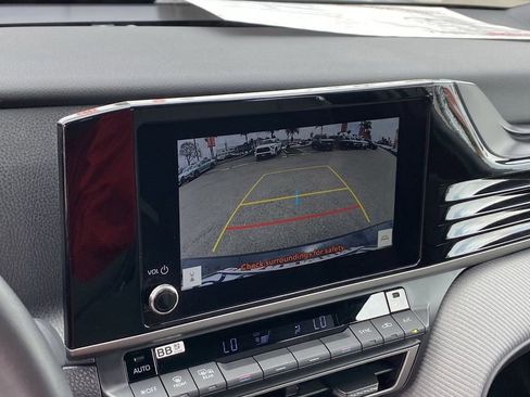 Used 2026 Toyota Camry SE FWD image 31