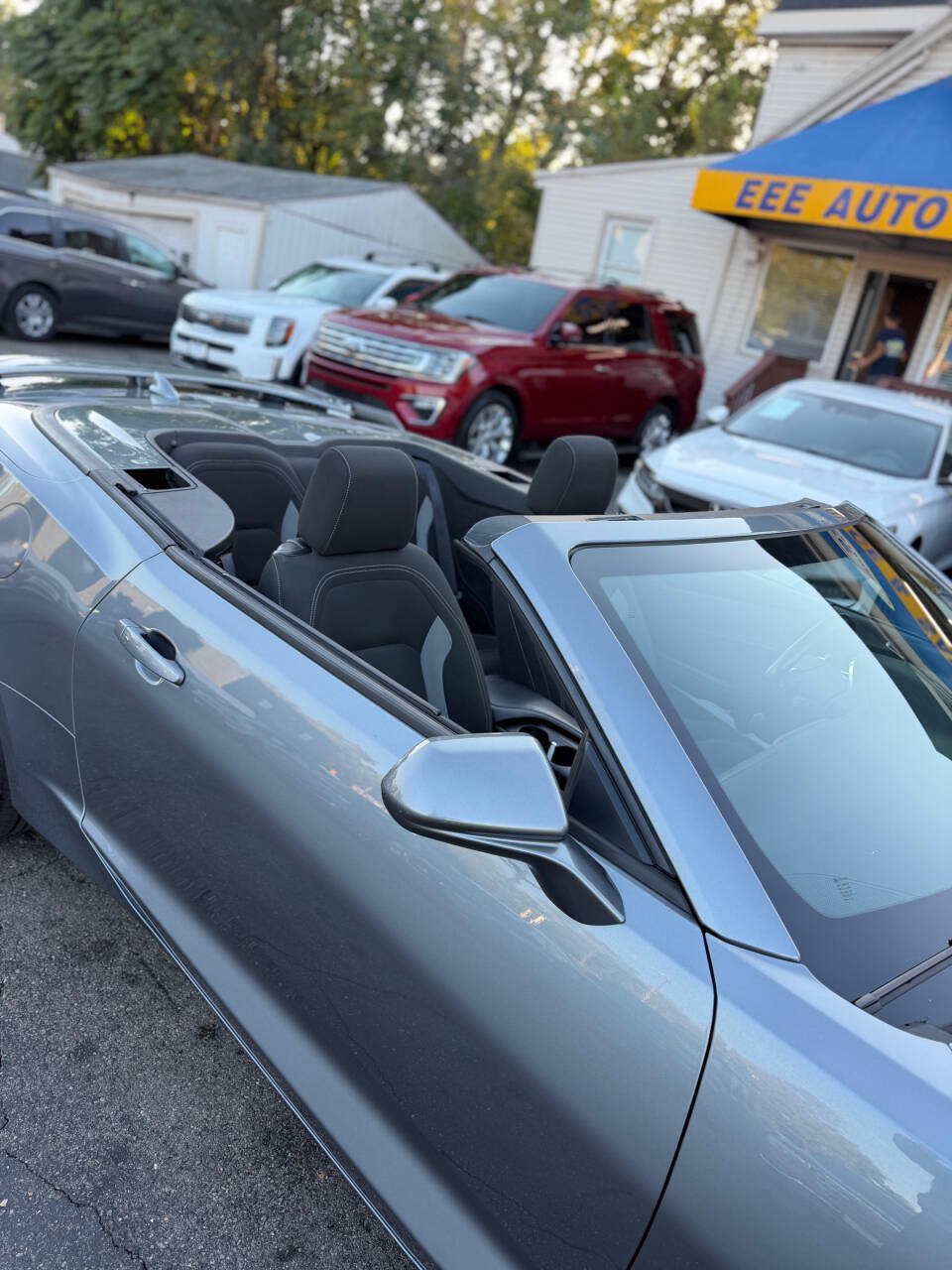 Used 2020 Chevrolet Camaro LT RWD image 12