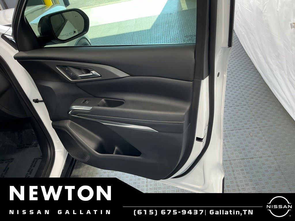Used 2024 Chevrolet Traverse LT FWD image 49
