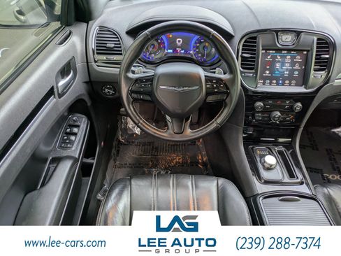 Used 2017 Chrysler 300 S RWD image 13