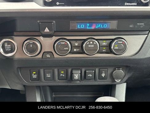 Used 2022 Toyota Tacoma TRD Off-Road w/ Technology Package AWD/4WD image 27