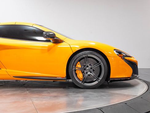 Used 2015 McLaren 650S Spider RWD image 29
