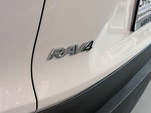 Used 2023 Toyota RAV4 XLE AWD/4WD image 8