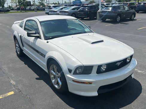 Used 2008 Ford Mustang GT RWD image 1