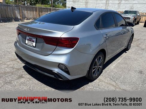 Used 2024 Kia Forte LXS FWD image 7