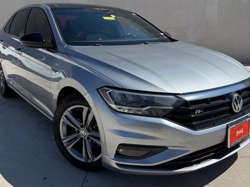 Used 2020 Volkswagen Jetta R-Line FWD image 1