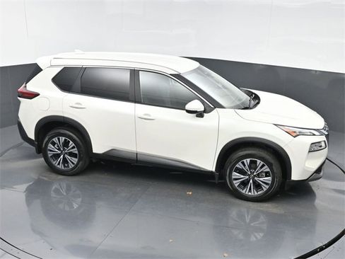 Used 2023 Nissan Rogue SV image 36