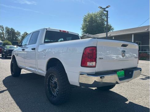 Used 2022 RAM 1500 Classic SLT image 5