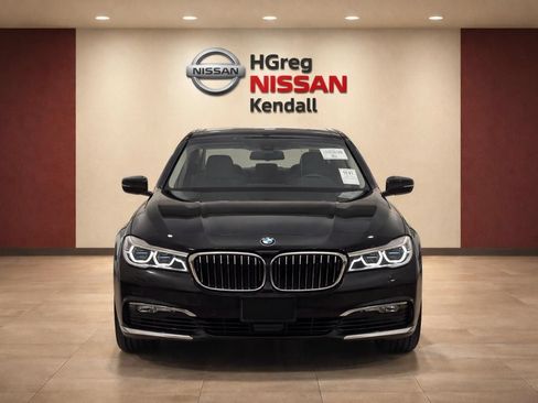 Used 2019 BMW 740i xDrive w/ Executive Package AWD/4WD image 7