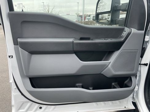 Used 2024 Ford F550 4x4 Regular Cab Super Duty w/ Snow Plow Prep Package image 20