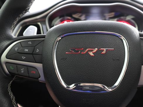 Used 2017 Dodge Challenger SRT Hellcat RWD image 16