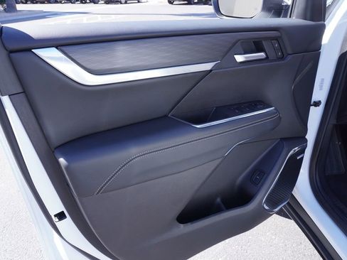 Certified 2025 GMC Acadia Elevation image 15