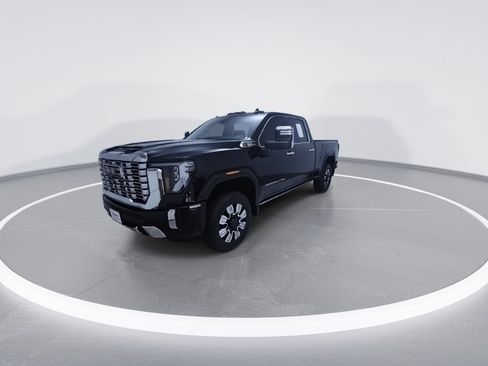 Used 2025 GMC Sierra 2500 Denali w/ Denali Reserve Package AWD/4WD image 4