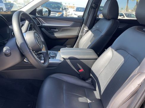 Certified 2025 MAZDA CX-90 3.3 Turbo w/ Preferred Package image 8