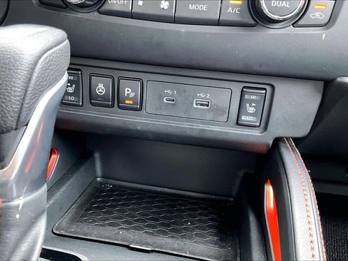 Used 2025 Nissan Frontier Pro-X w/ Pro Convenience Package RWD image 35