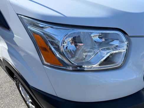 Used 2018 Ford Transit 250 148 Low Roof w/ Exterior Upgrade Package image 40