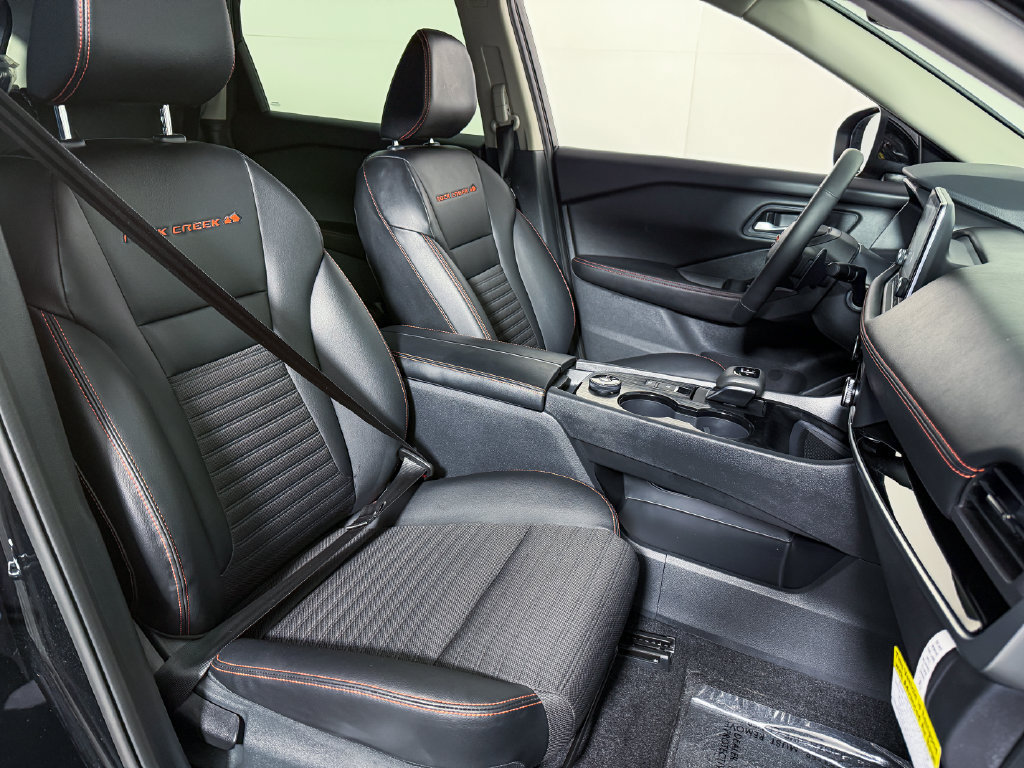 Certified 2026 Nissan Rogue SV AWD/4WD image 15