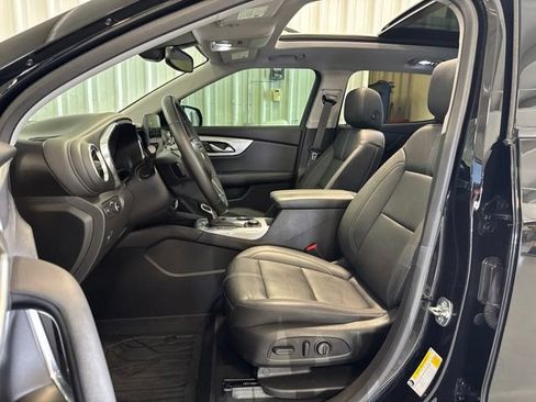 Used 2023 Chevrolet Blazer LT w/ Midnight/Sport Edition FWD image 38