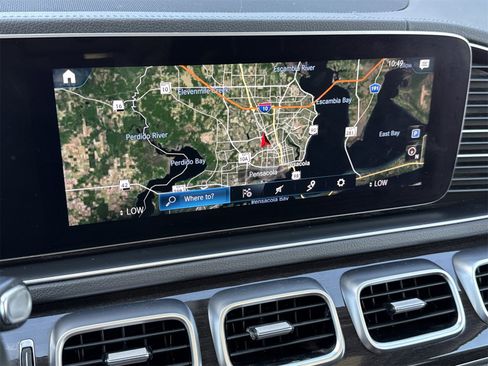 Used 2020 Mercedes-Benz GLS 450 4MATIC image 25