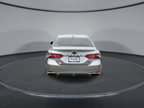 Used 2024 Toyota Camry SE FWD image 7