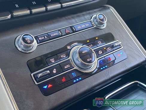 Used 2022 Lincoln Aviator Reserve w/ Equipment Group 201A AWD/4WD image 30
