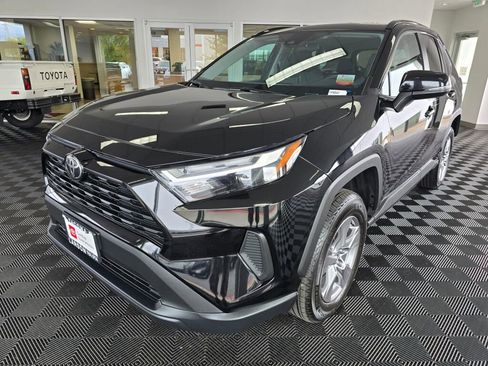 Used 2025 Toyota RAV4 XLE AWD/4WD image 7