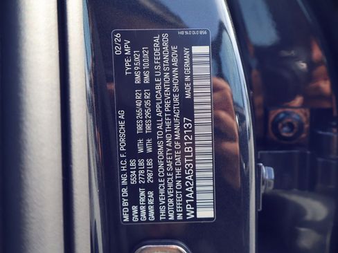 New 2026 Porsche Macan AWD/4WD image 29